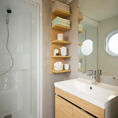 Aux Couleurs Du Ferret