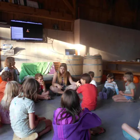 Aux Couleurs Du Ferret 3*