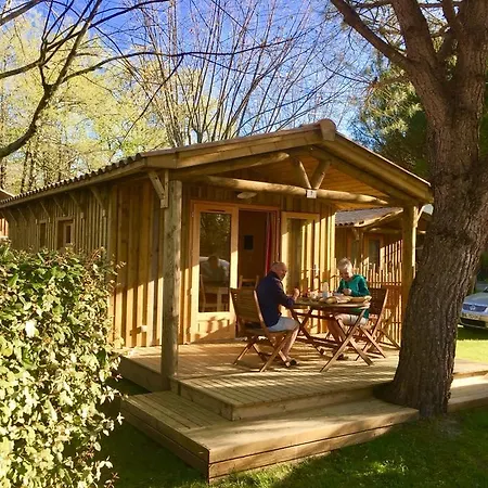 Aux Couleurs Du Ferret 3*