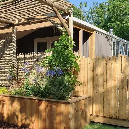 Aux Couleurs Du Ferret مكان تخييم 3*