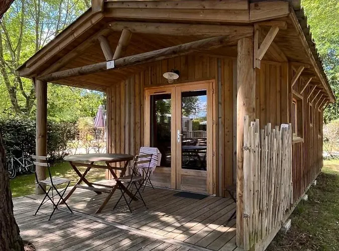 Aux Couleurs Du Ferret Camping 3*