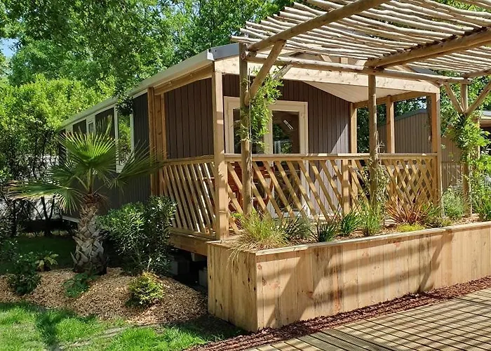 Aux Couleurs Du Ferret Camping