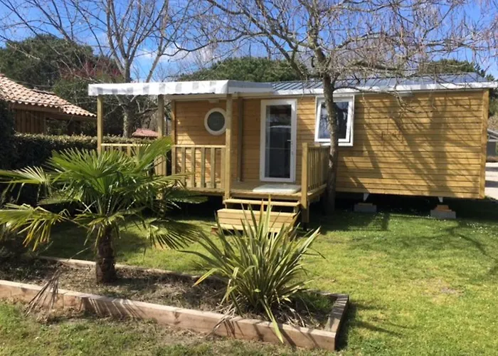 Aux Couleurs Du Ferret Camping