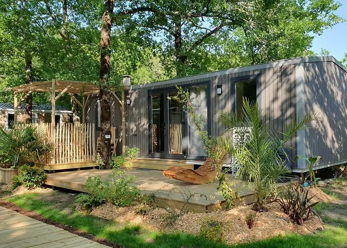 Aux Couleurs Du Ferret אתר קמפינג